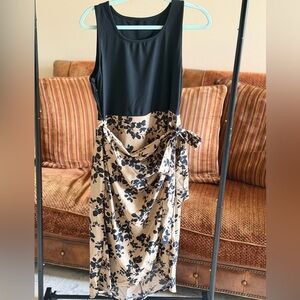 Chic Floral Sleeveless Dress